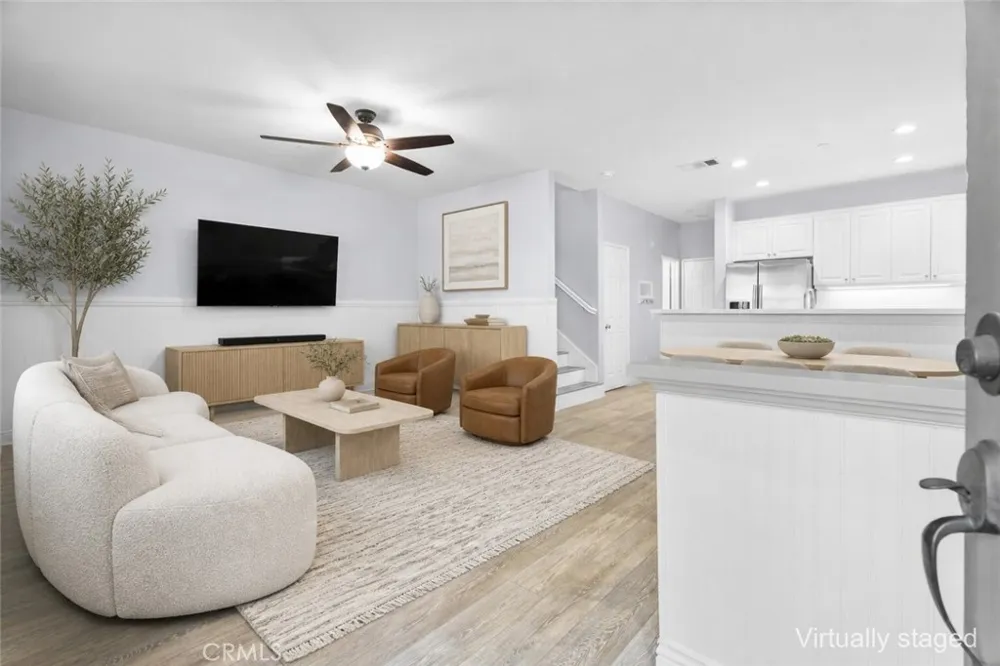 27249 Riverview Lane Valencia, CA 91354