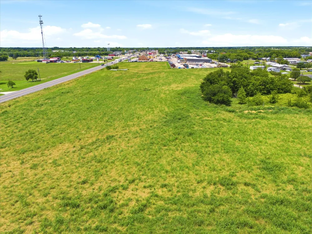 9135 State Highway 34 Quinlan, TX 75474