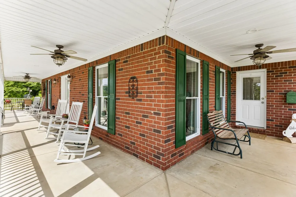 2865 Spring Place Rd Belfast, TN 37019