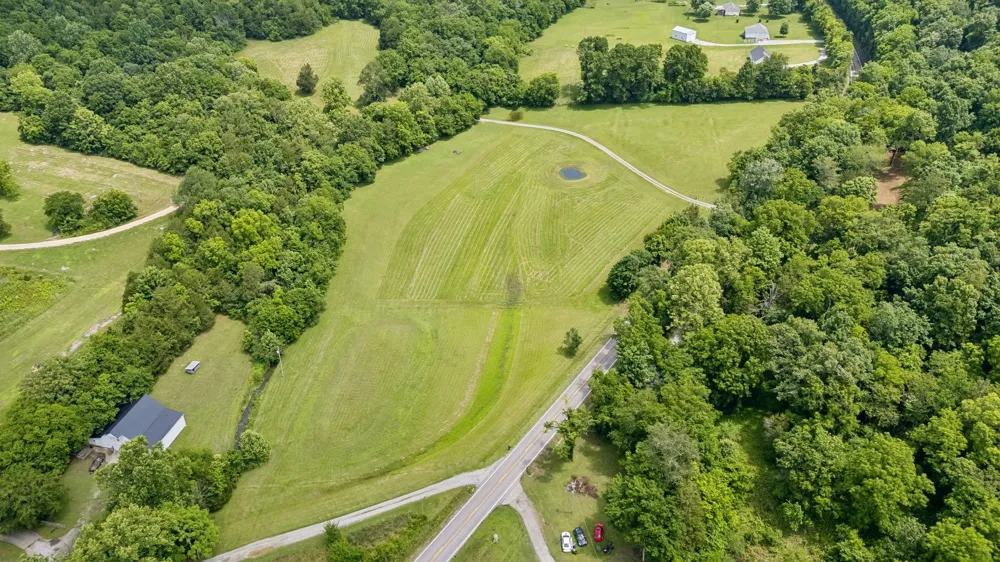 2865 Spring Place Rd Belfast, TN 37019