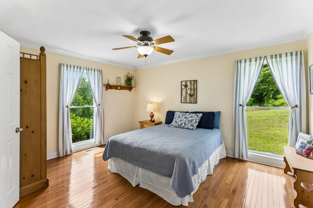 2865 Spring Place Rd Belfast, TN 37019