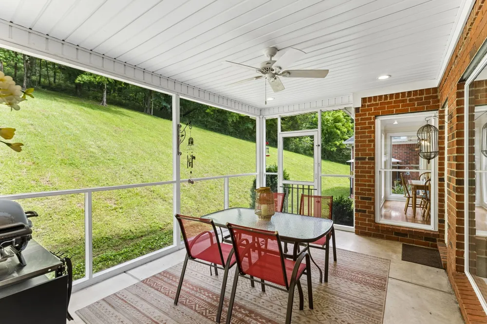 2865 Spring Place Rd Belfast, TN 37019