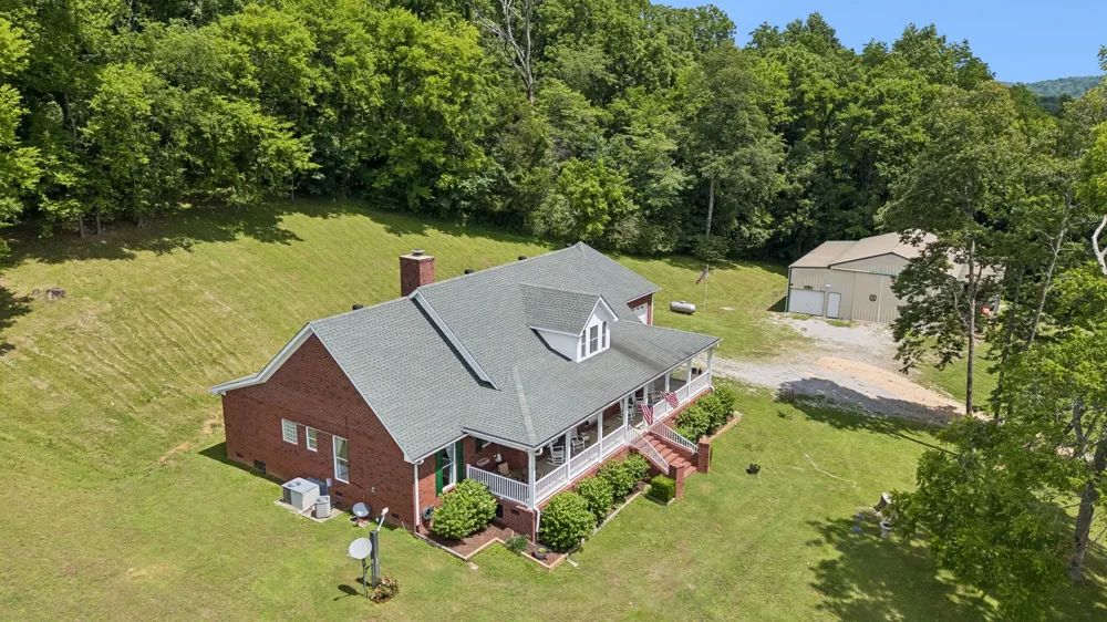 2865 Spring Place Rd Belfast, TN 37019
