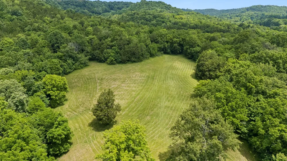 2865 Spring Place Rd Belfast, TN 37019