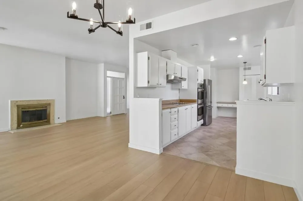 1322 Woodside Road Redwood City, CA 94061
