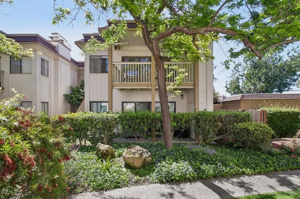 1322 Woodside Road Redwood City, CA 94061