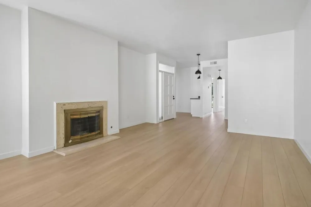 1322 Woodside Road Redwood City, CA 94061