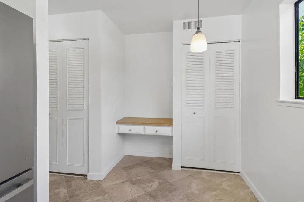 1322 Woodside Road Redwood City, CA 94061