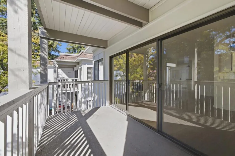 1322 Woodside Road Redwood City, CA 94061