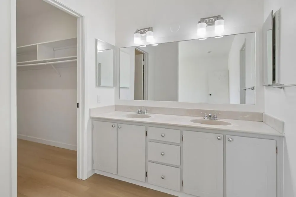 1322 Woodside Road Redwood City, CA 94061
