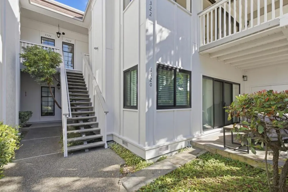1322 Woodside Road Redwood City, CA 94061