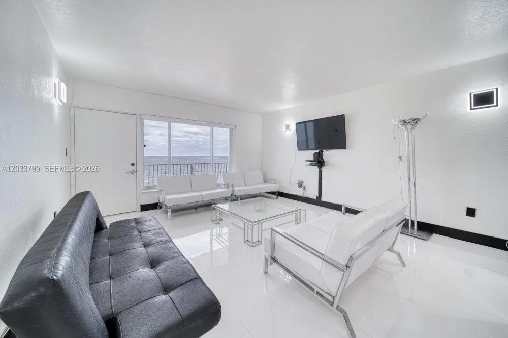 300 Oregon St #507 Hollywood, FL 33019