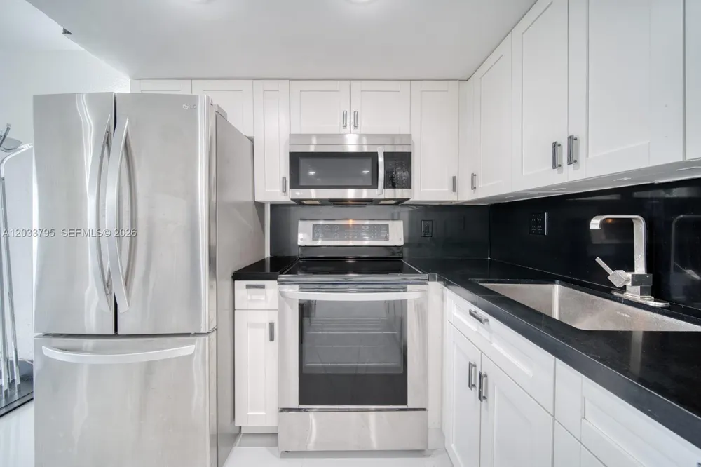 300 Oregon St #507 Hollywood, FL 33019