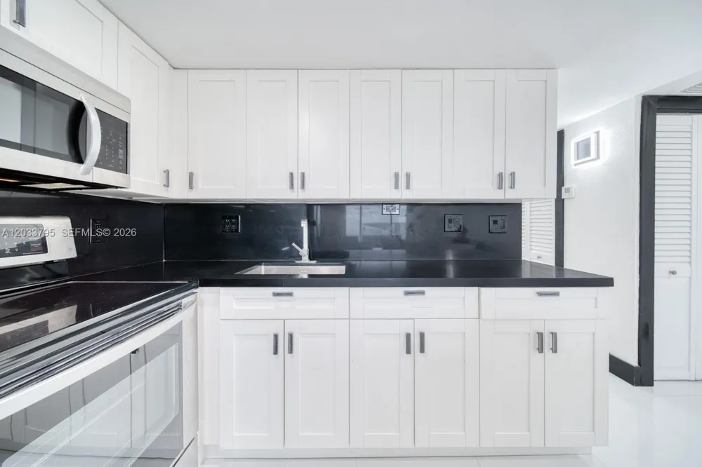 300 Oregon St #507 Hollywood, FL 33019