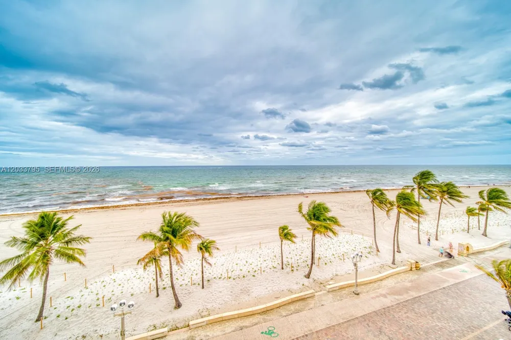 300 Oregon St #507 Hollywood, FL 33019