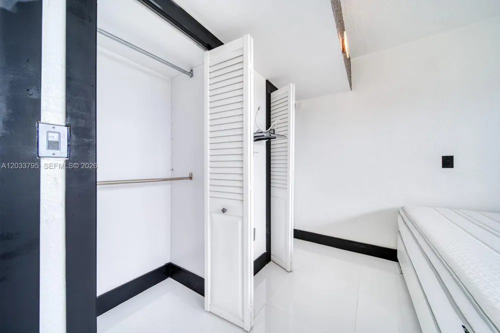 300 Oregon St #507 Hollywood, FL 33019