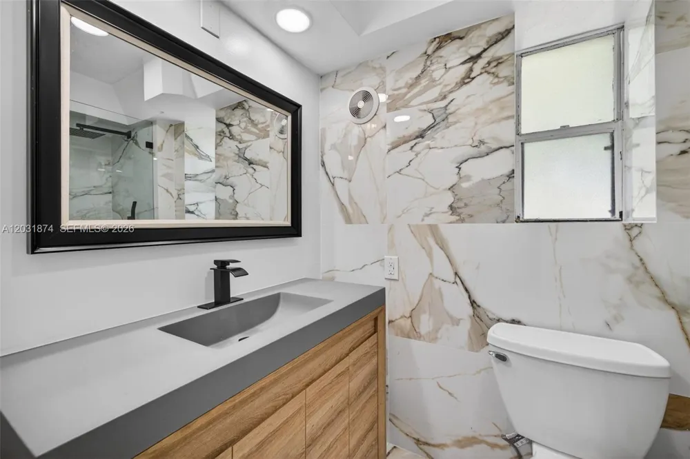 20300 W Country Club Dr #106-3 Aventura, FL 33180