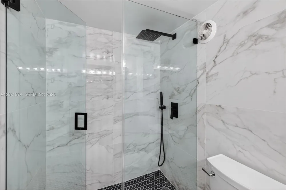 20300 W Country Club Dr #106-3 Aventura, FL 33180