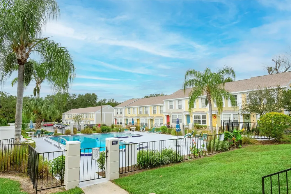 13538 EMBASSY PARK COURT #44A2 Dade City, FL 33525