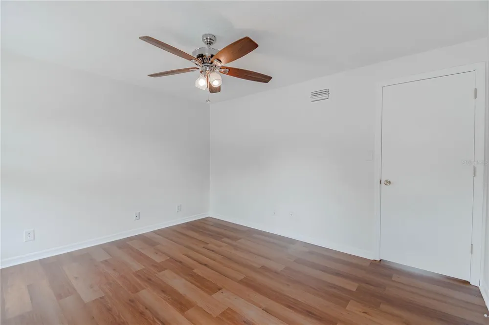 13538 EMBASSY PARK COURT #44A2 Dade City, FL 33525