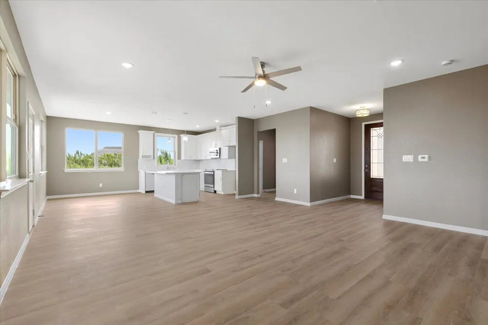 151 Bianca Circle Del Valle, TX 78617