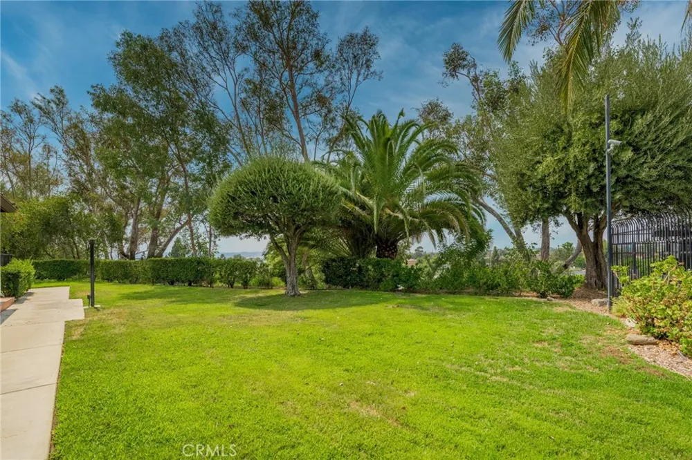7800 Via Genova Burbank, CA 91504