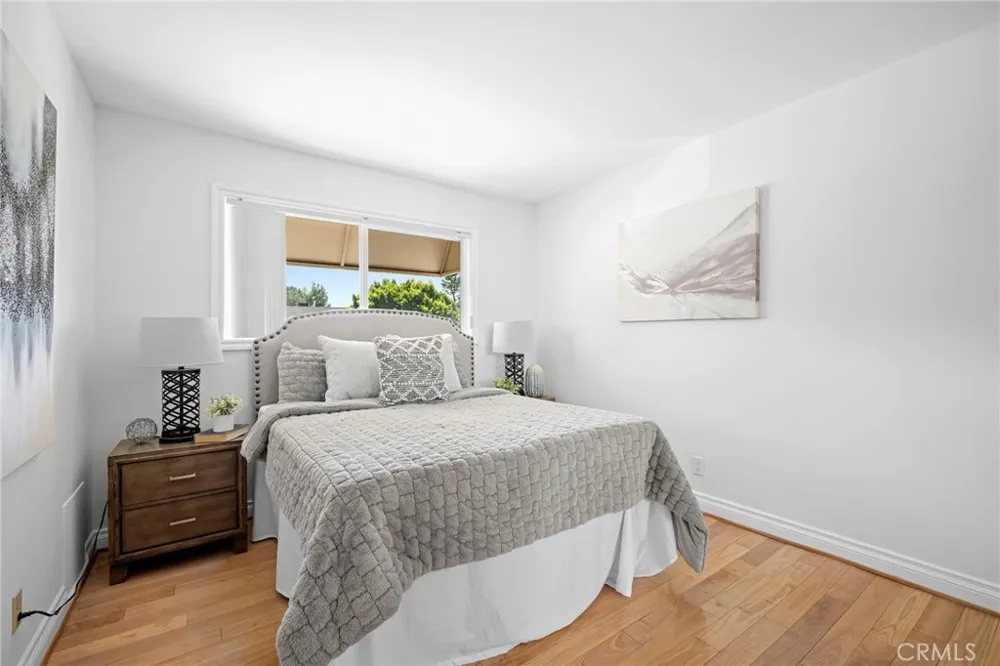 7800 Via Genova Burbank, CA 91504