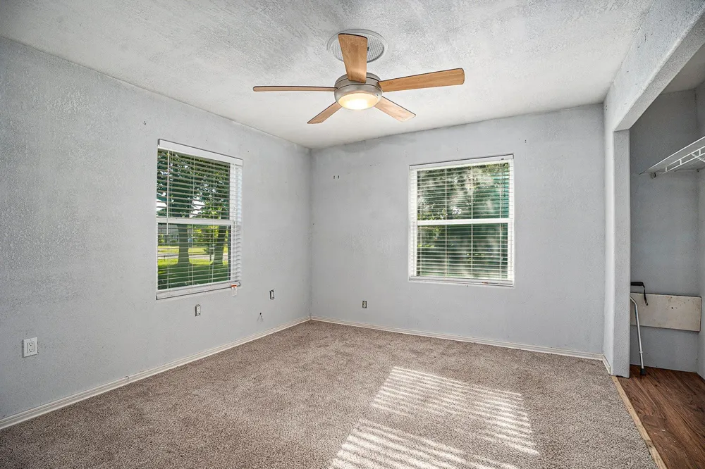 4028 Avenue N 1/2 Santa Fe, TX 77510