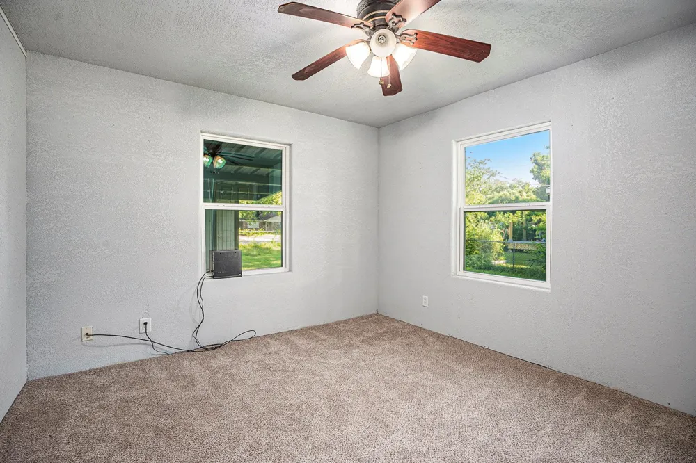4028 Avenue N 1/2 Santa Fe, TX 77510