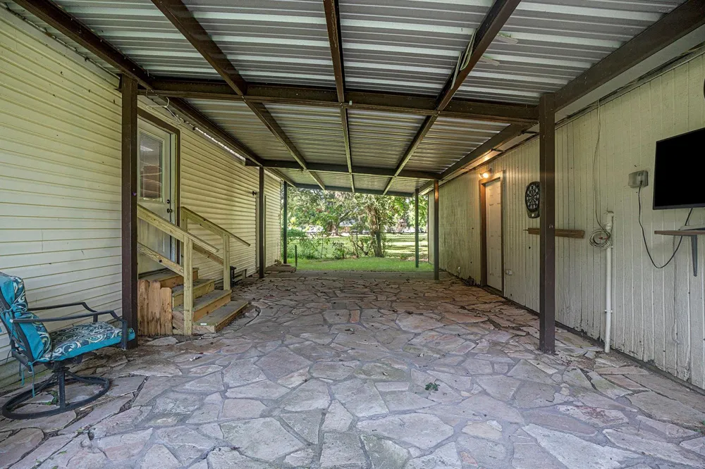4028 Avenue N 1/2 Santa Fe, TX 77510