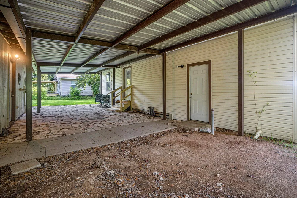 4028 Avenue N 1/2 Santa Fe, TX 77510