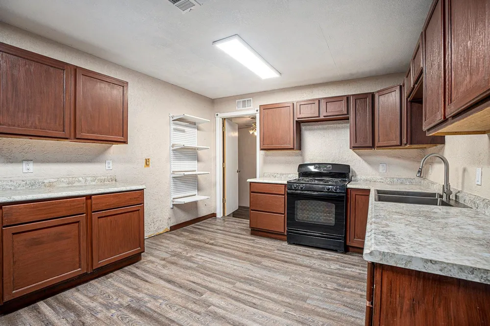 4028 Avenue N 1/2 Santa Fe, TX 77510