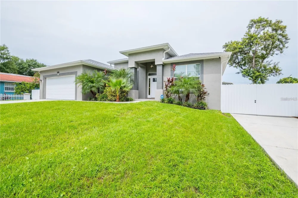 5816 Little River Drive Tampa, FL 33615