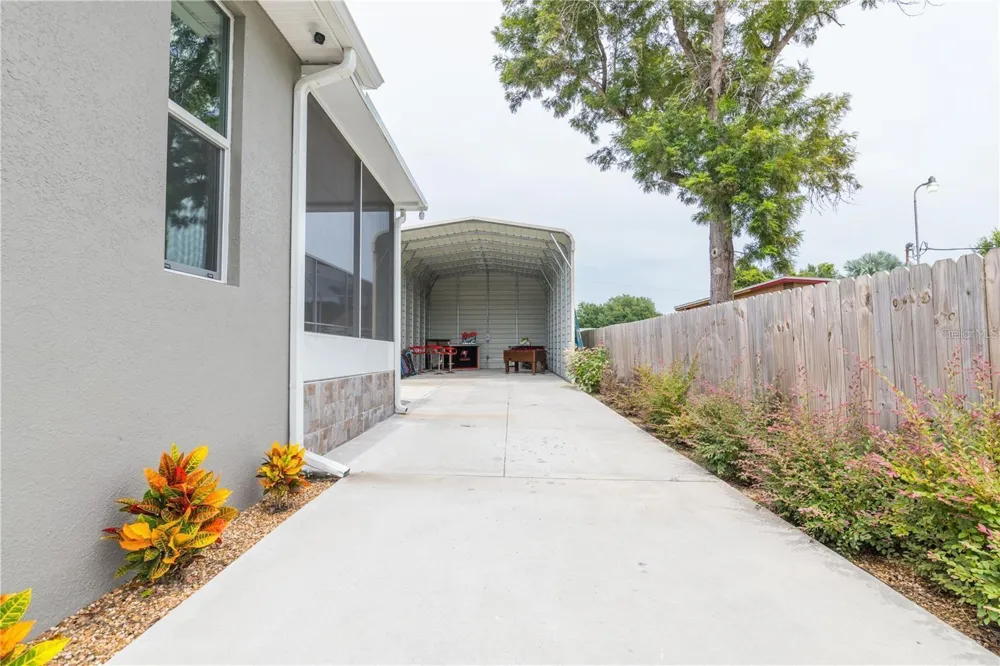 5816 Little River Drive Tampa, FL 33615