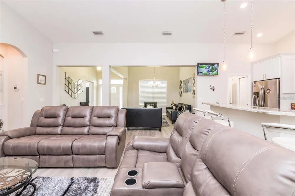 5816 Little River Drive Tampa, FL 33615