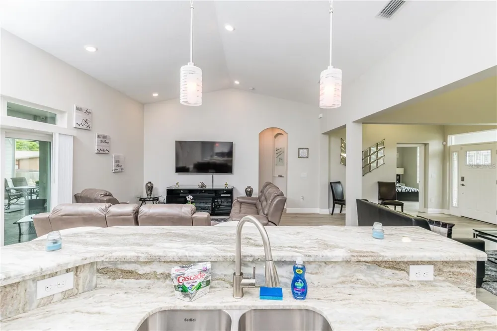 5816 Little River Drive Tampa, FL 33615