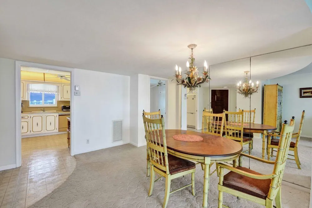 301 Lake Shore Drive #809 Lake Park, FL 33403