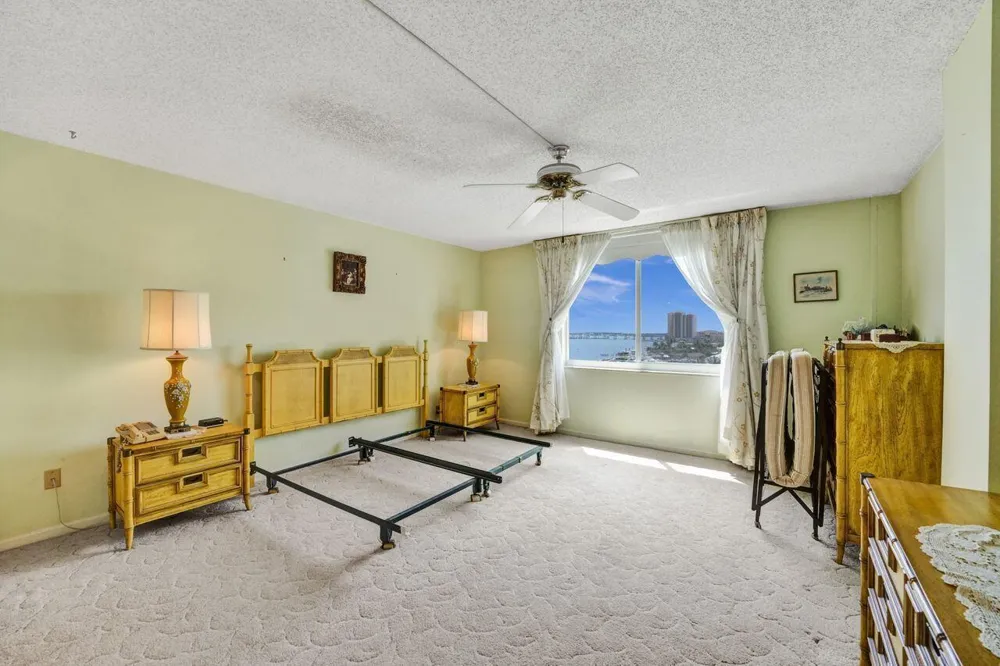 301 Lake Shore Drive #809 Lake Park, FL 33403