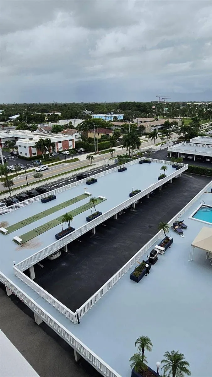 301 Lake Shore Drive #809 Lake Park, FL 33403