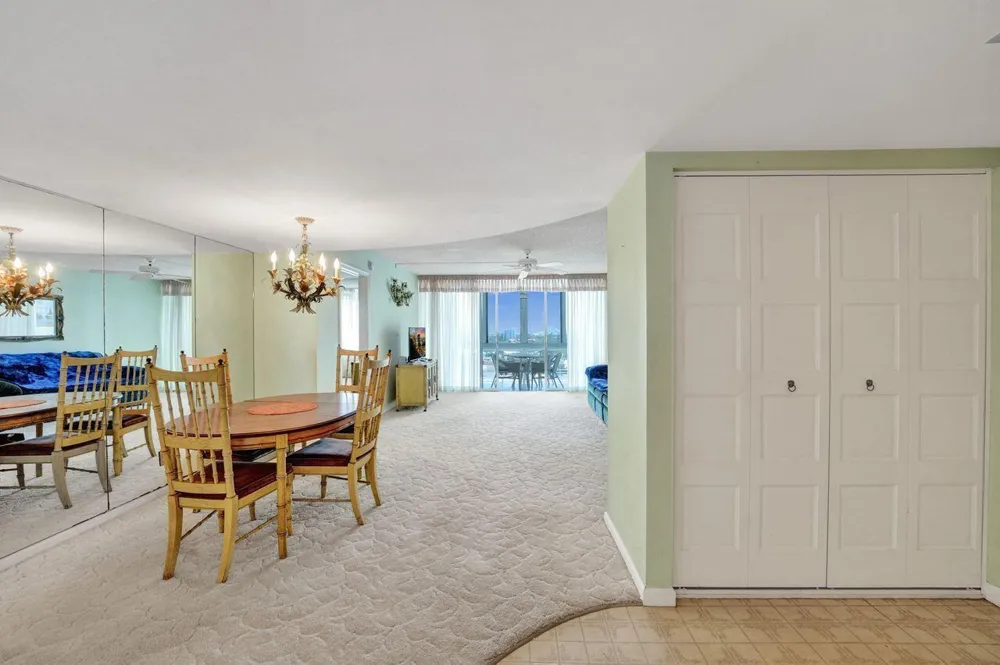 301 Lake Shore Drive #809 Lake Park, FL 33403