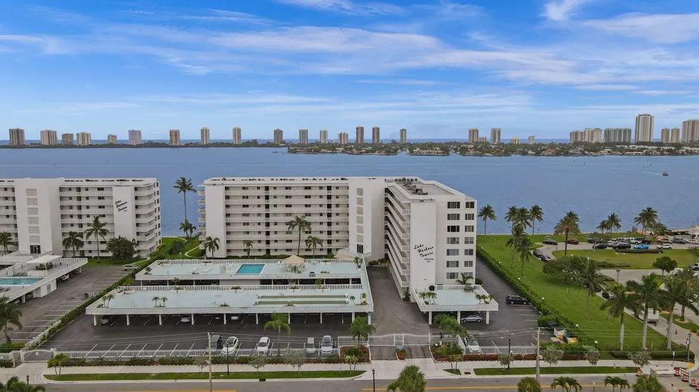301 Lake Shore Drive #809 Lake Park, FL 33403