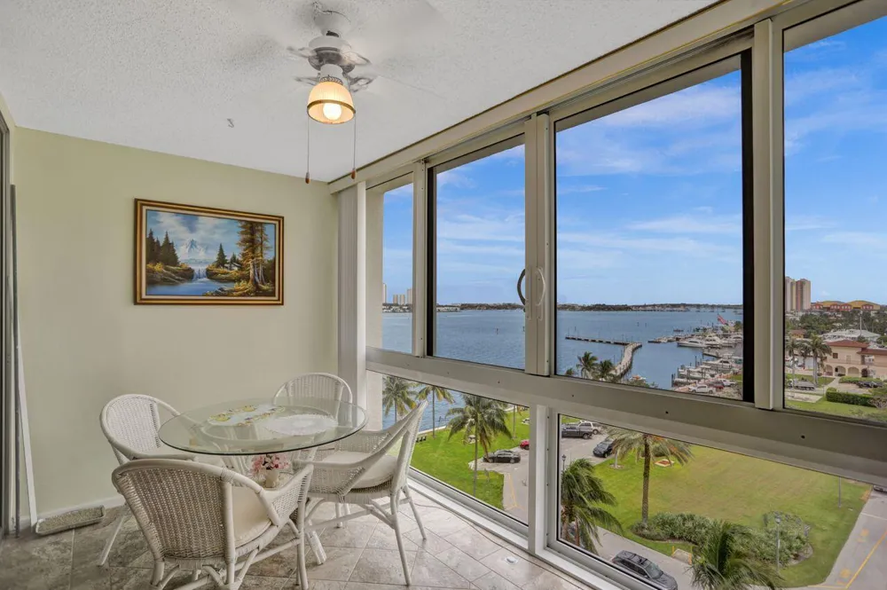 301 Lake Shore Drive #809 Lake Park, FL 33403