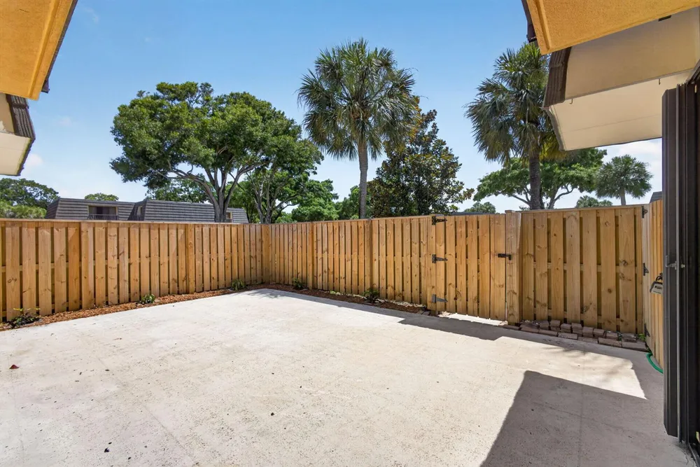 3501 35th Way West Palm Beach, FL 33407