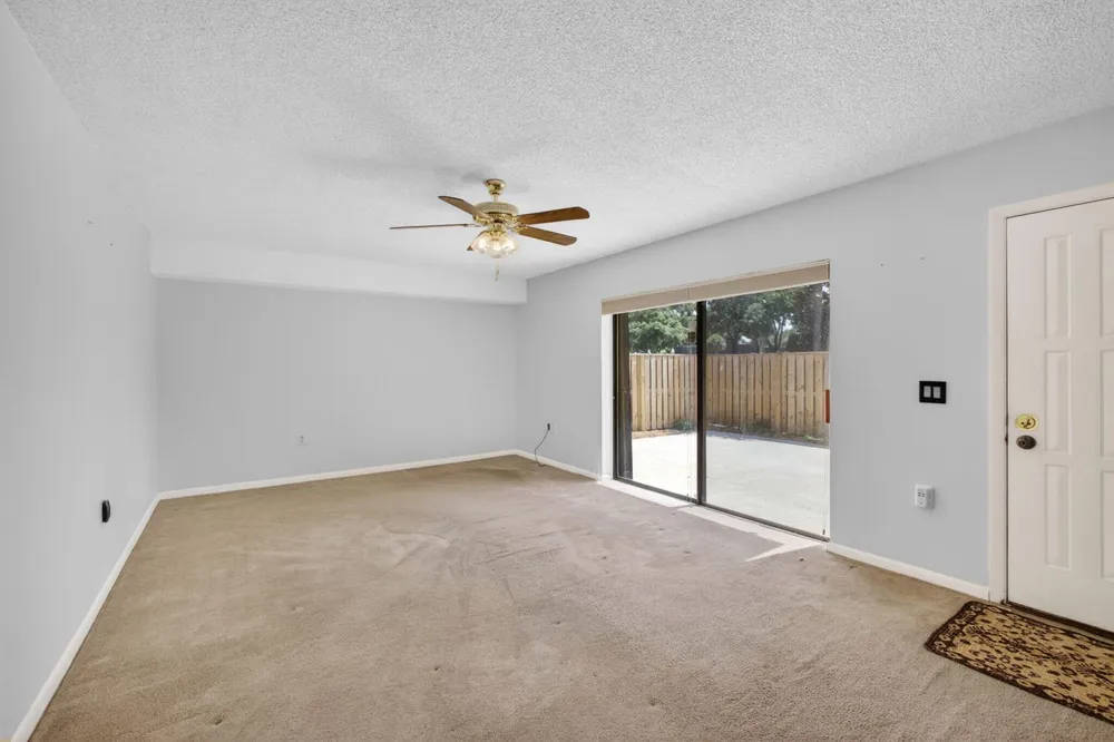 3501 35th Way West Palm Beach, FL 33407