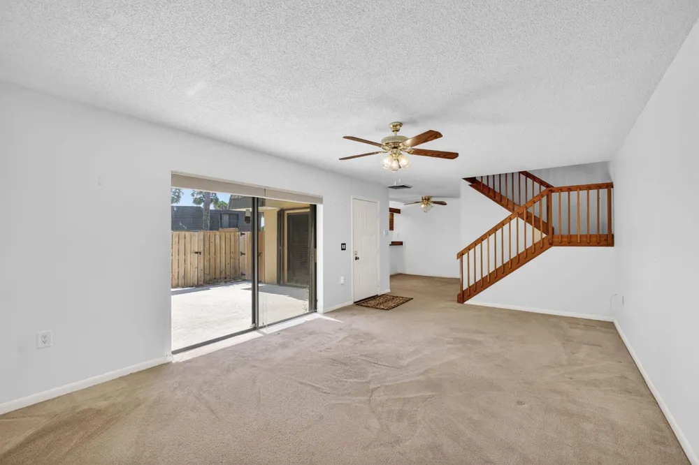 3501 35th Way West Palm Beach, FL 33407