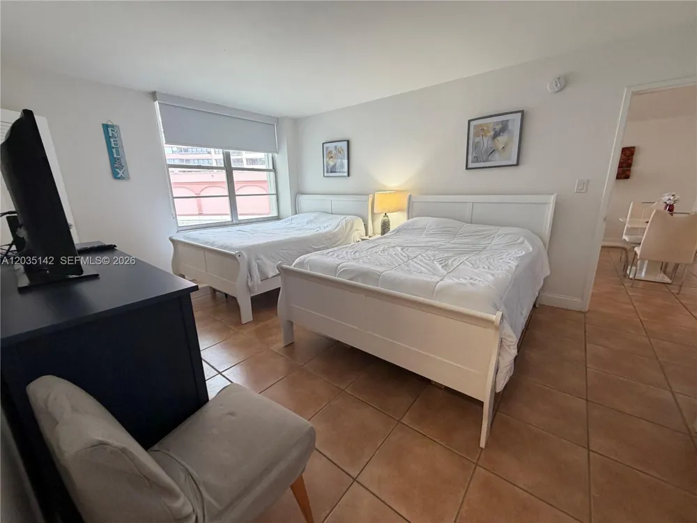 5161 Collins Ave #310 Miami Beach, FL 33140