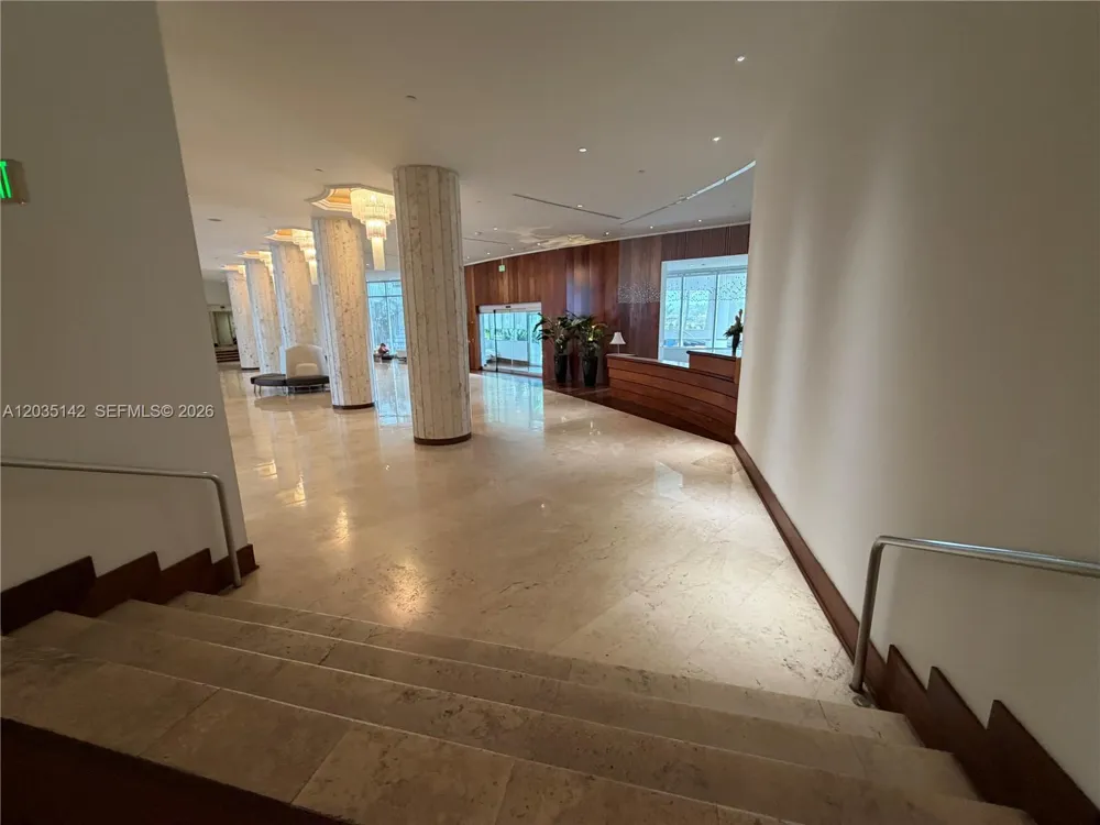 5161 Collins Ave #310 Miami Beach, FL 33140