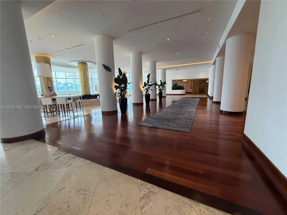 5161 Collins Ave #310 Miami Beach, FL 33140