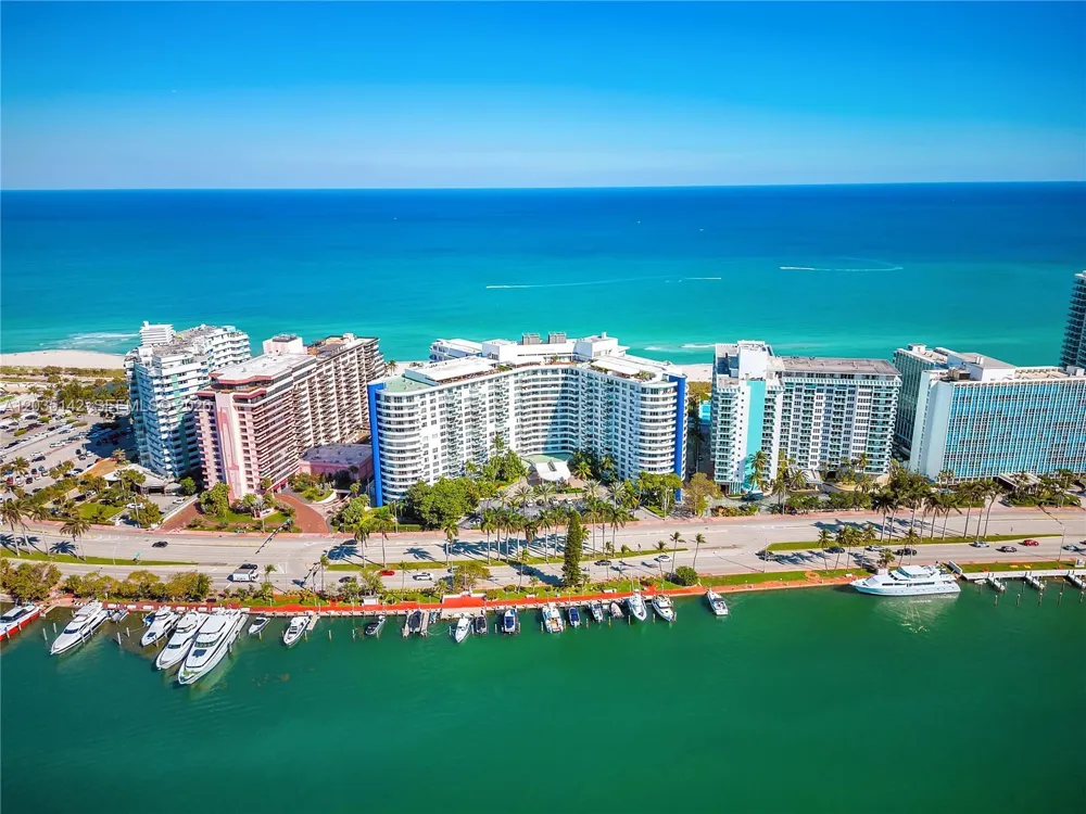 5161 Collins Ave #310 Miami Beach, FL 33140