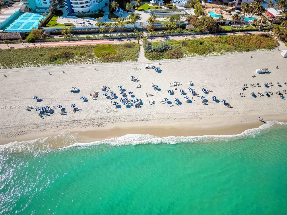 5161 Collins Ave #310 Miami Beach, FL 33140